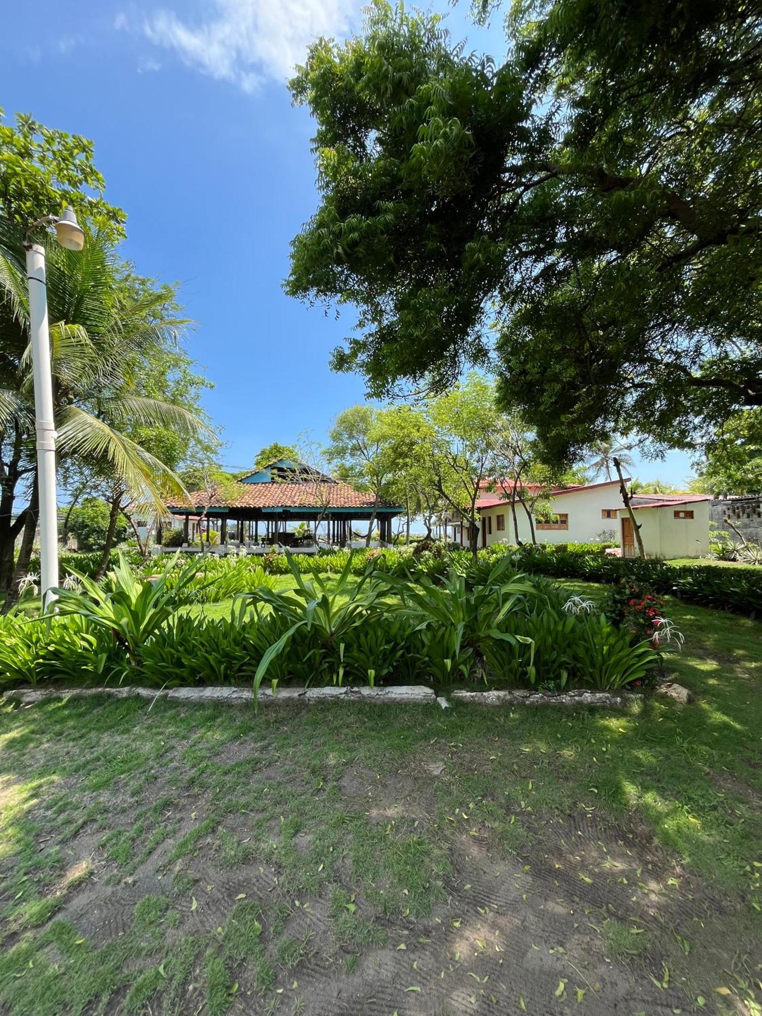 Casa De Playa Los Moncada León Kültér fotó