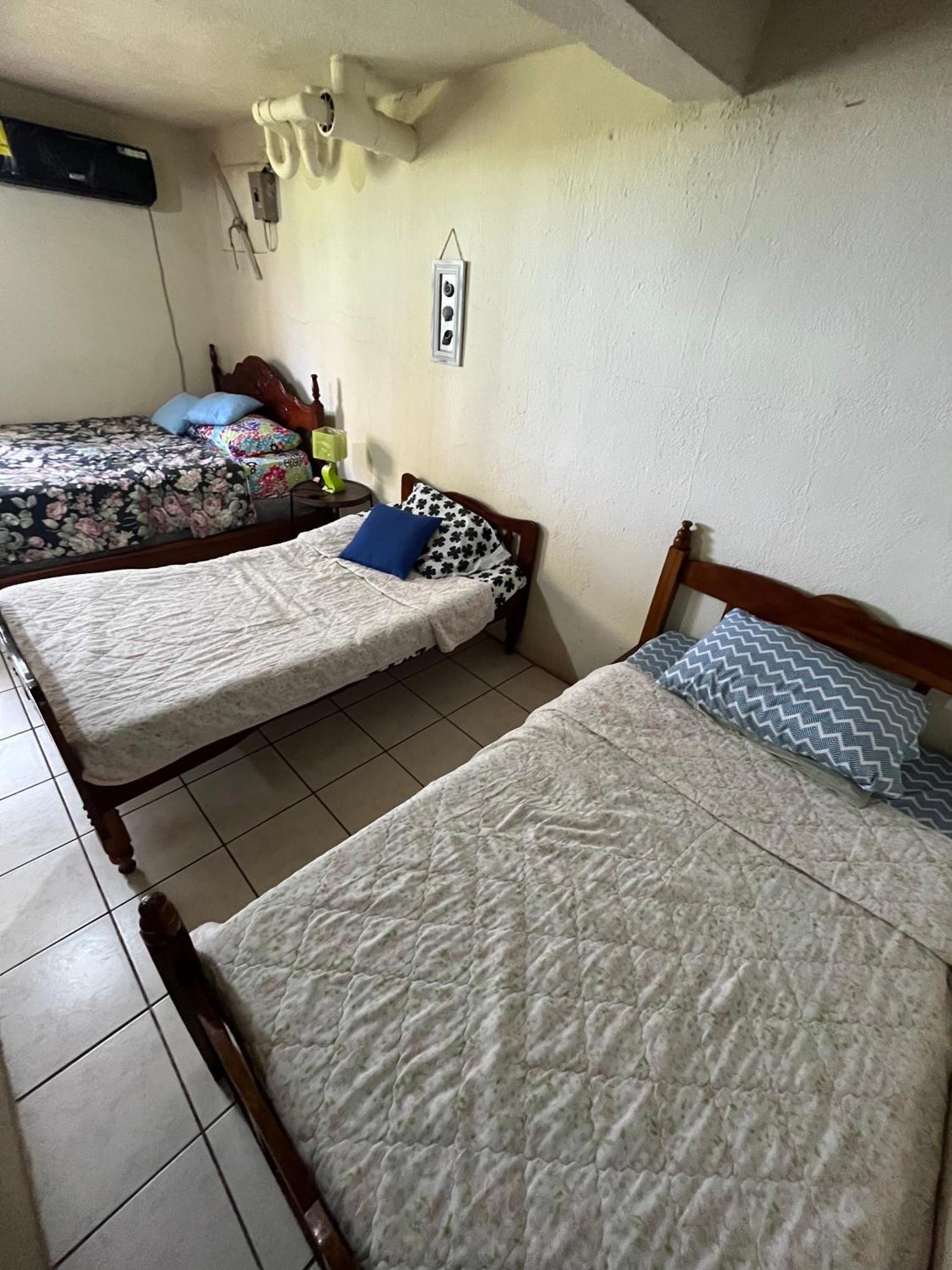 Casa De Playa Los Moncada León Kültér fotó